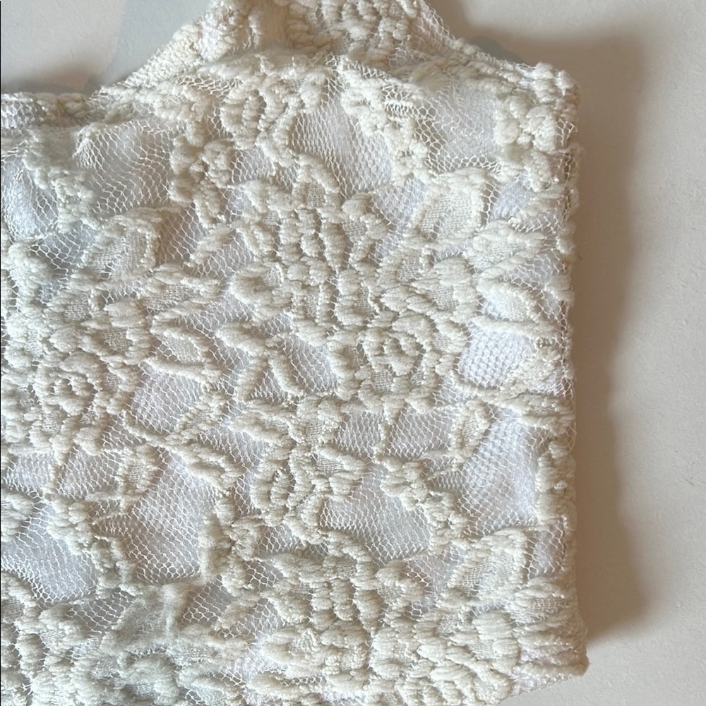 Abercrombie & Fitch Lace Crop Top Cream - Picture 5 of 7